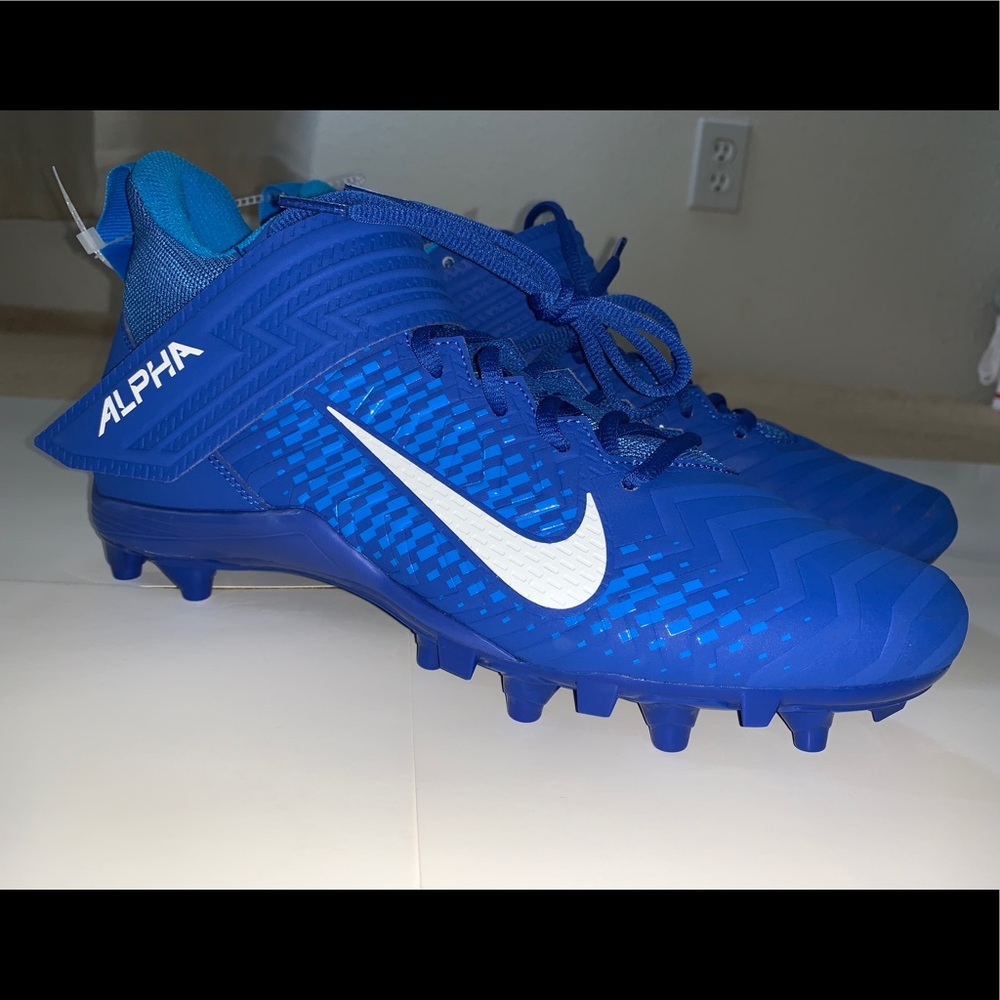 Nike Alpha Menace Varsity 2 Football Cleats